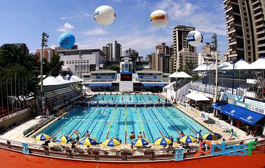 Swimming pool at Minas Tenis Clube, Belo Horizonte, Brazil Stock Photo -  Alamy